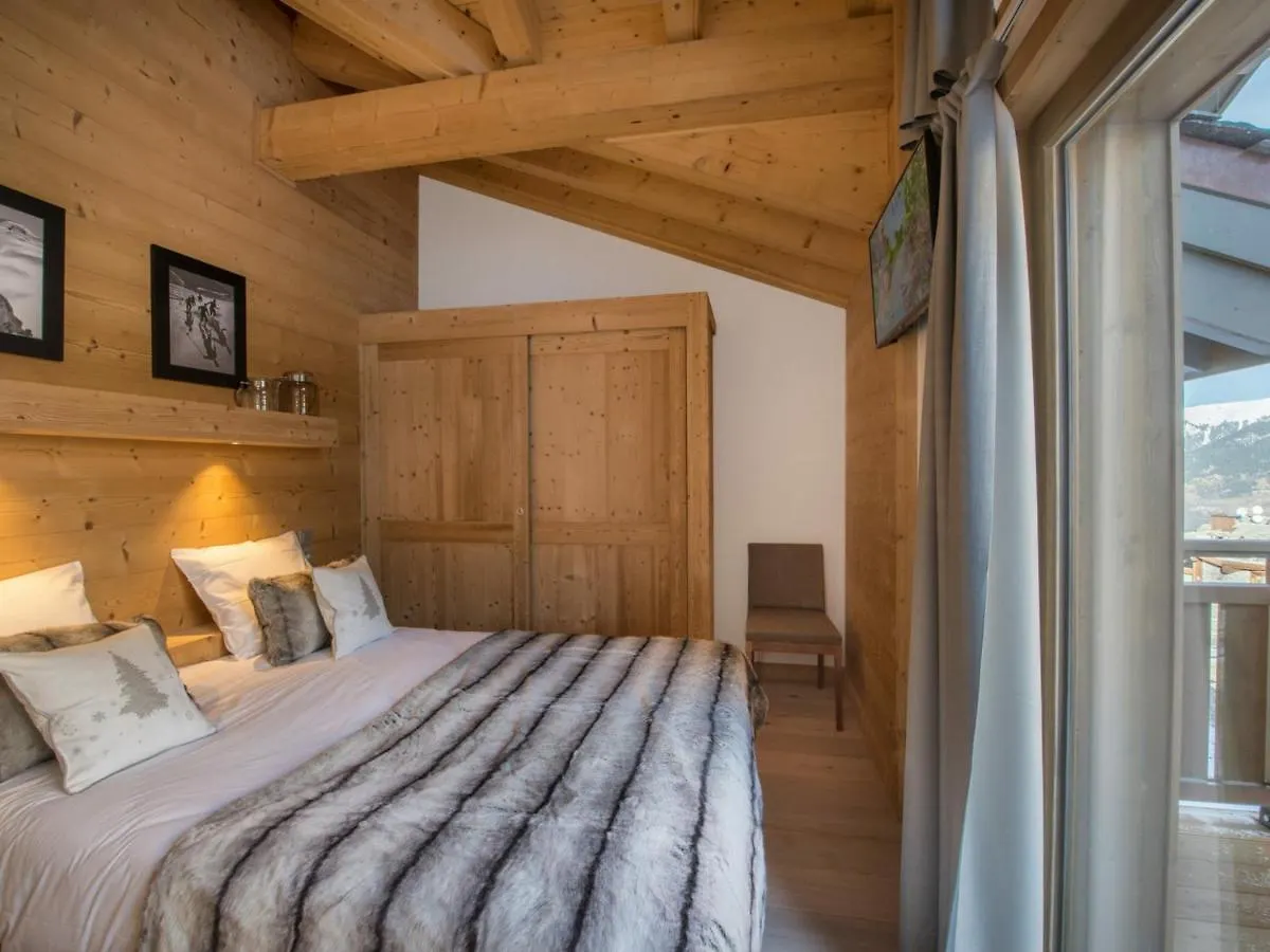 Appartement Duplex 8 Pers. Au Centre De Courchevel Moriond, A 150M Des Pistes - Fr-1-563-4