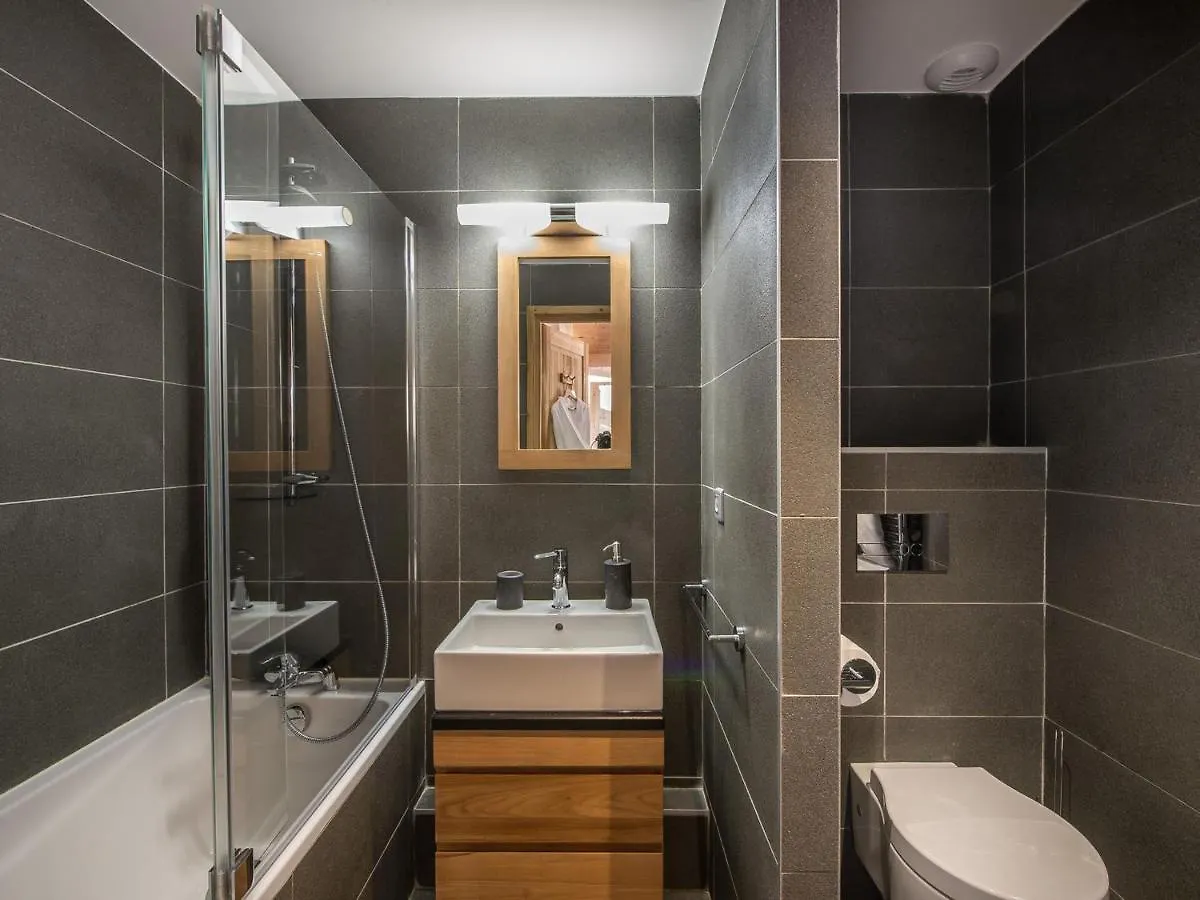 Appartement Duplex 8 Pers. Au Centre De Courchevel Moriond, A 150M Des Pistes - Fr-1-563-4